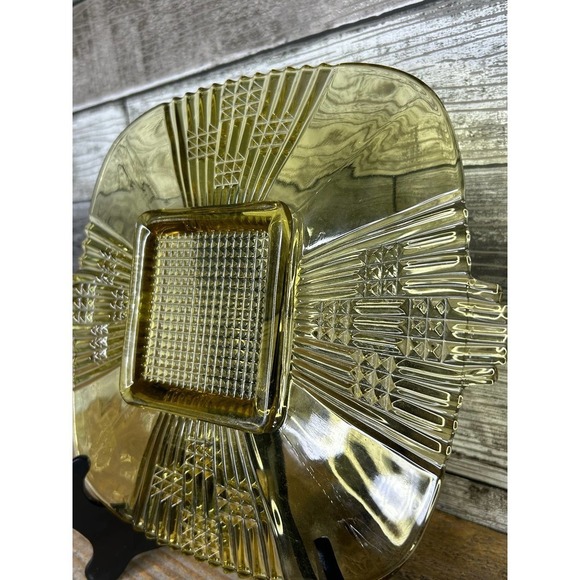 Vintage‎ 1930s Imperial Glass Yellow Beaded Block Plate - Picture 7 of 7